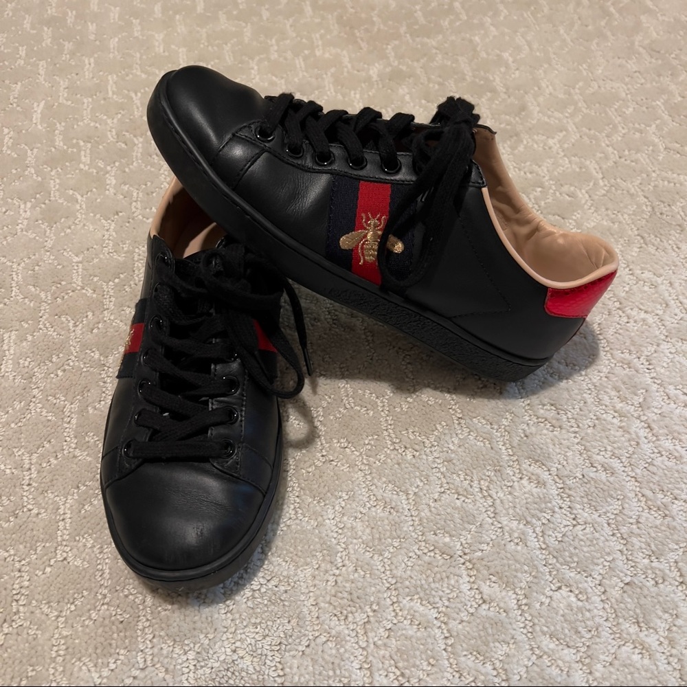 Gucci sneakers size 35